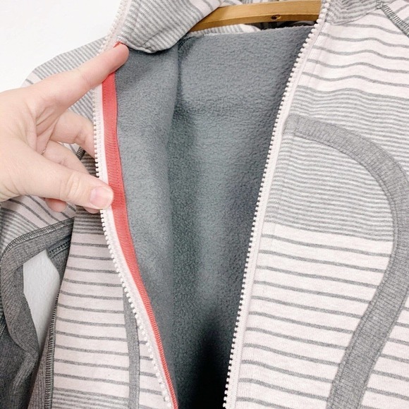 Lululemon Striped Sweatshirt Full Zip Jacket Scuba Hoodie Size 4 - Picture 5 of 8